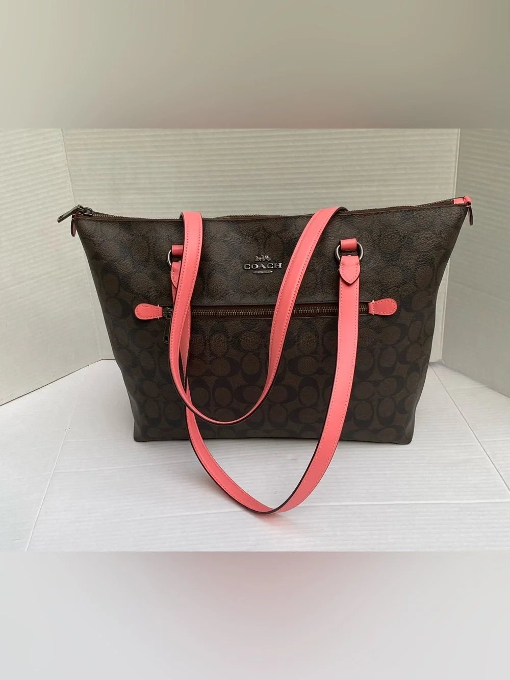 Coach GALLERY TOTE Brown Signature Tote with Pink Trim and Handles COACH BAGS 🩷